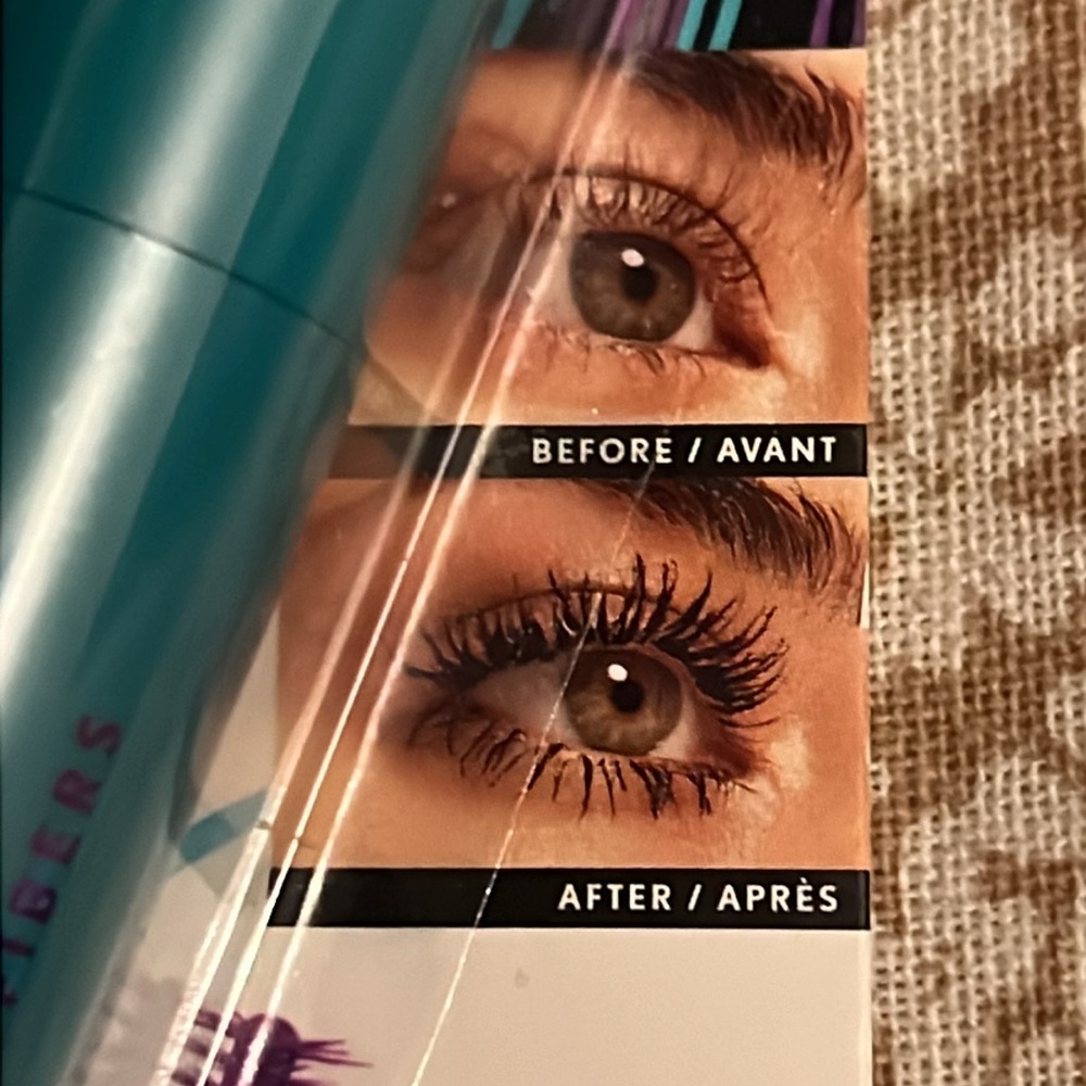 Covergirl the super sizer mascara 800 Very Black new